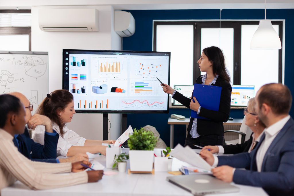 Business simulation for business acumen – strengthening cross functional collaboration and teamwork